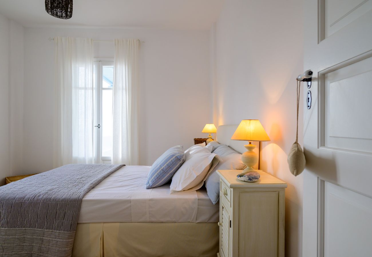 Villa in Tzanes - Soho Villa with private pool in Paros