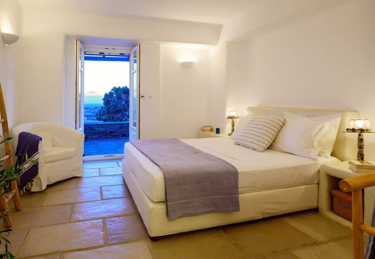 Villa in Tzanes - Soho Villa with private pool in Paros