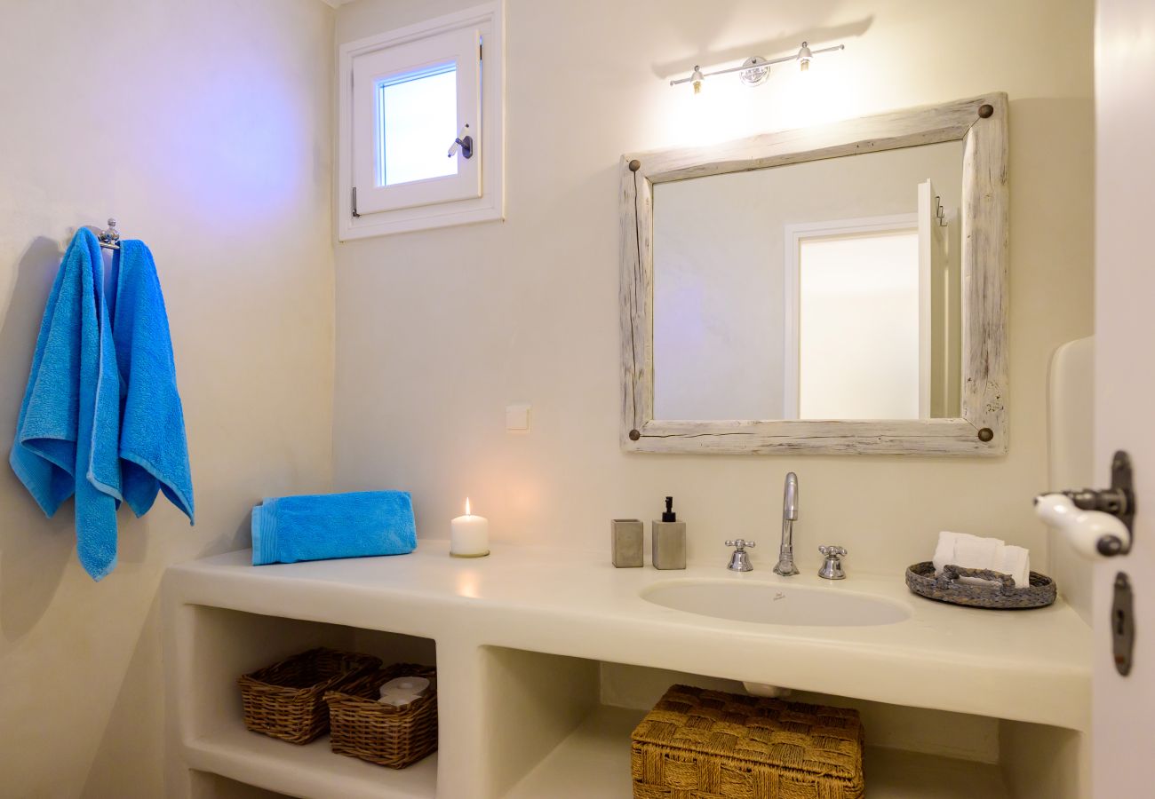 Villa in Tzanes - Soho Villa with private pool in Paros