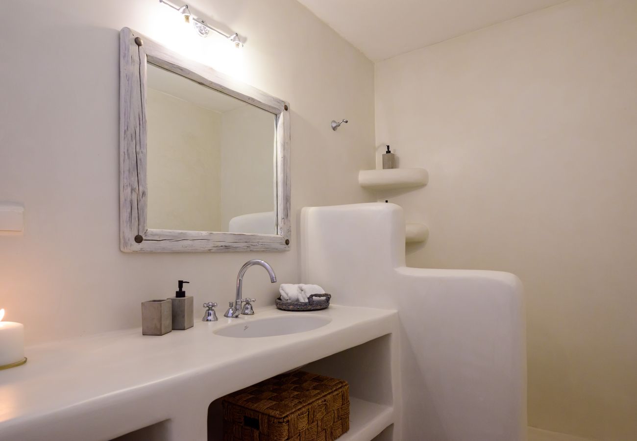 Villa in Tzanes - Soho Villa with private pool in Paros