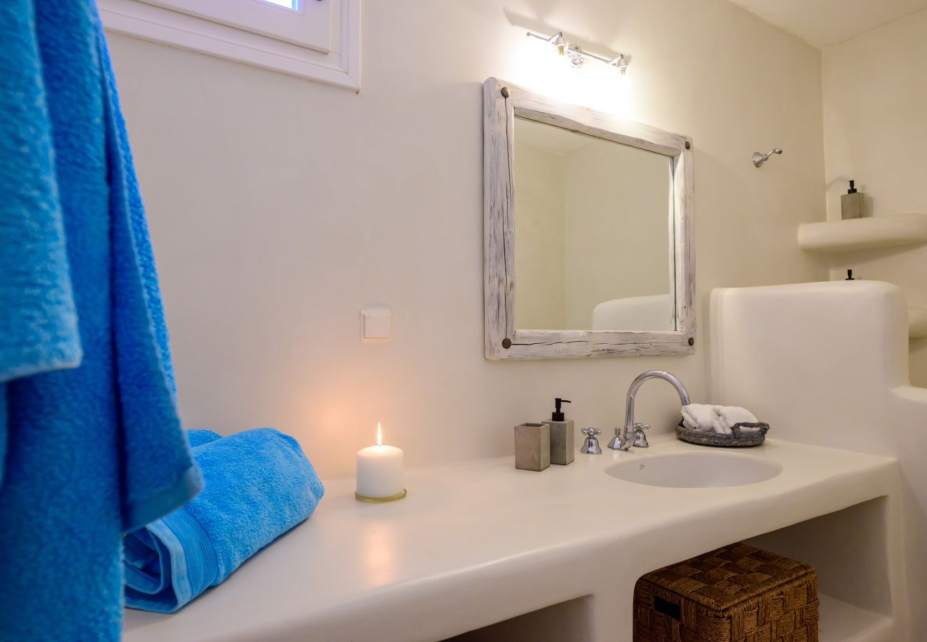 Villa in Tzanes - Soho Villa with private pool in Paros