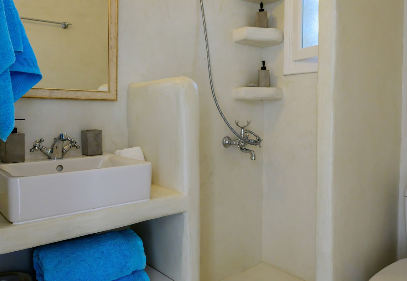 Villa in Tzanes - Soho Villa with private pool in Paros