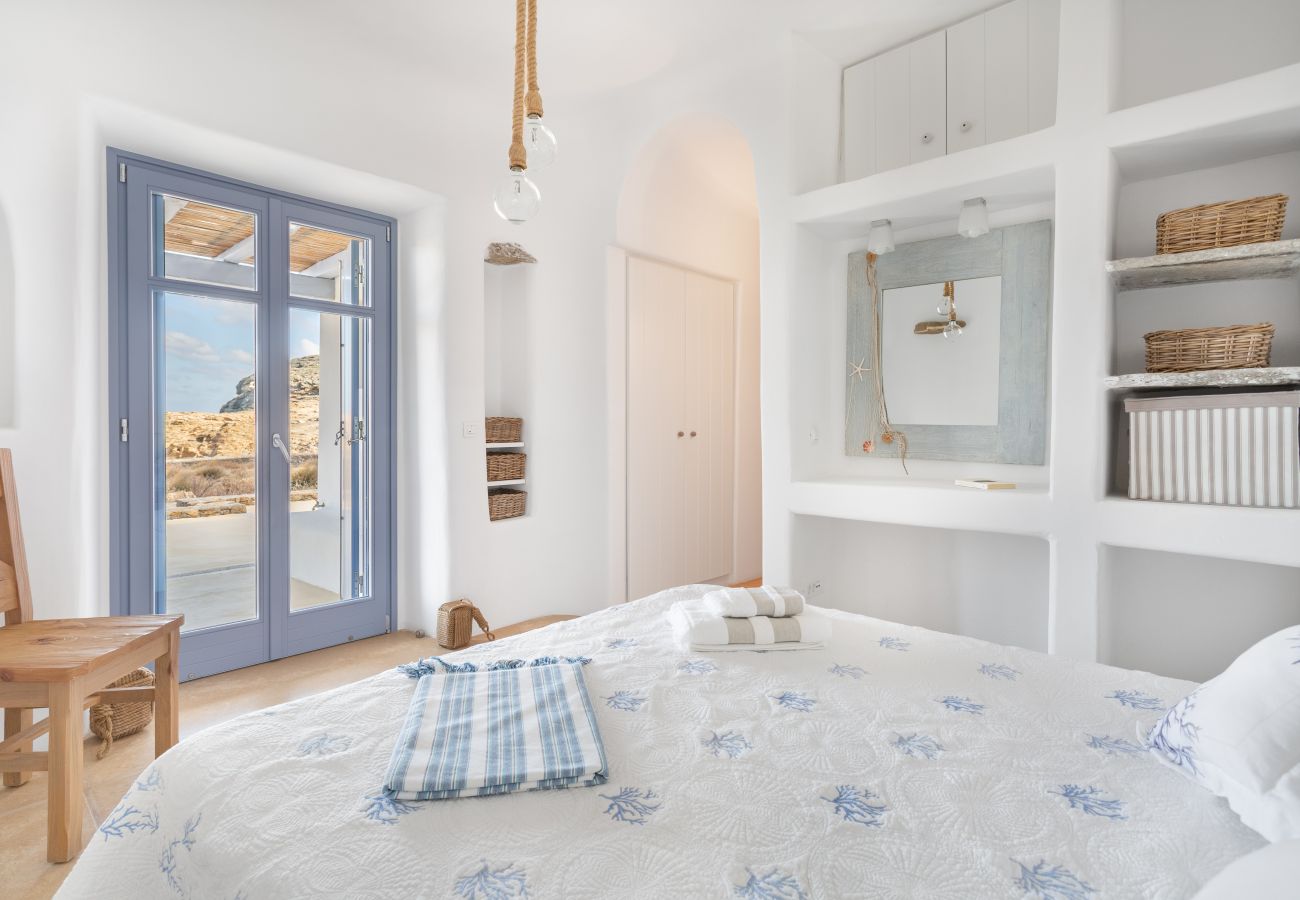 Villa in Mykonos - Seaside 5BDR Bliss in Mykonos