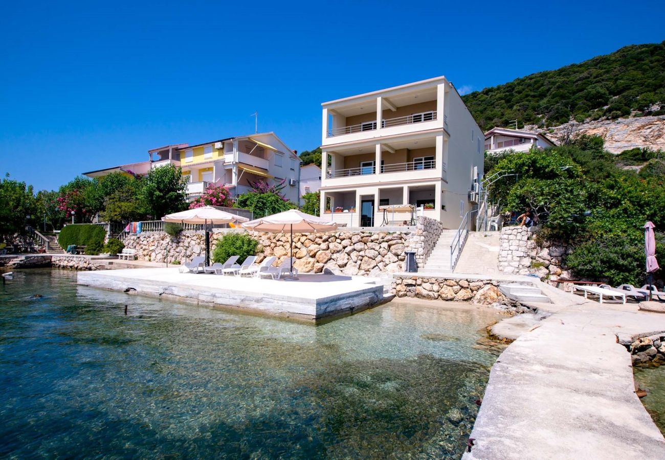 Apartment in Supetarska Draga - Sunset Apartment with Splendid Sea View