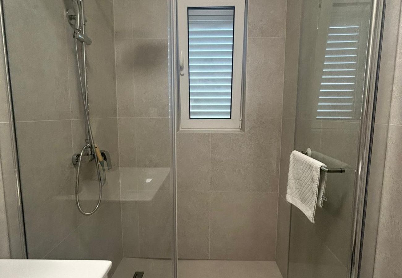 Apartment in Supetarska Draga - Sunset Apartment with Splendid Sea View