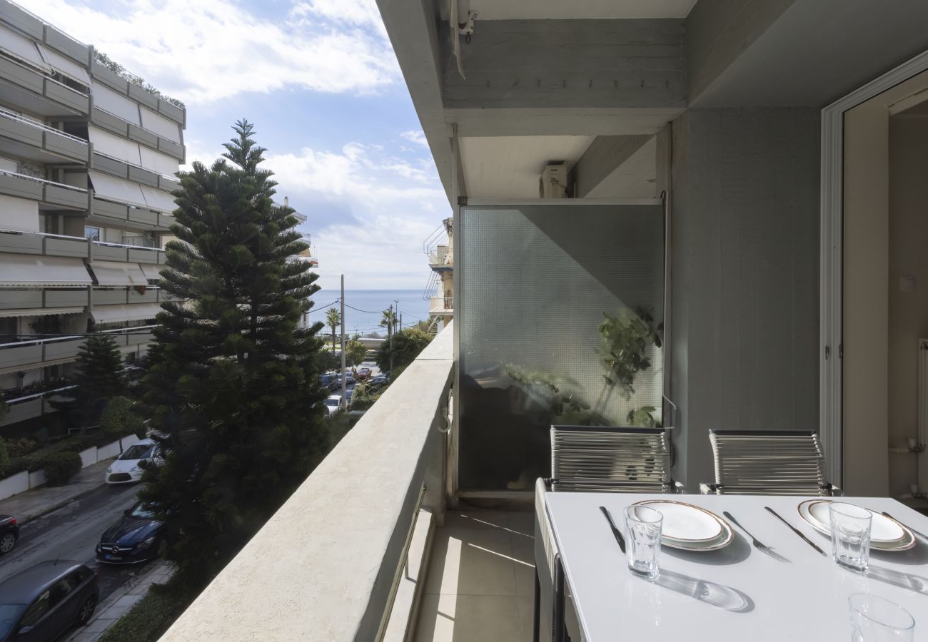 Studio in Palaio Faliro - Renovated Studio with Sea View in Palaio Faliro