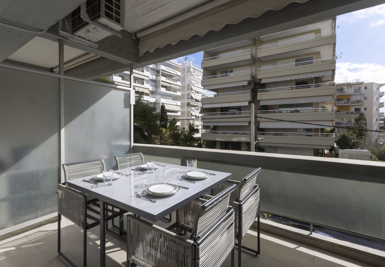 Studio in Palaio Faliro - Renovated Studio with Sea View in Palaio Faliro