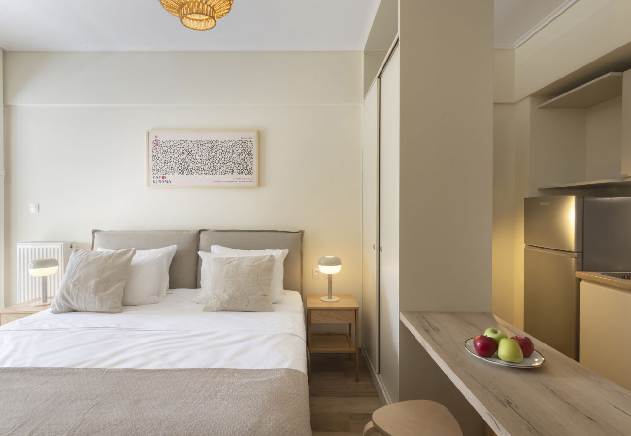 Studio in Palaio Faliro - Renovated Studio with Sea View in Palaio Faliro