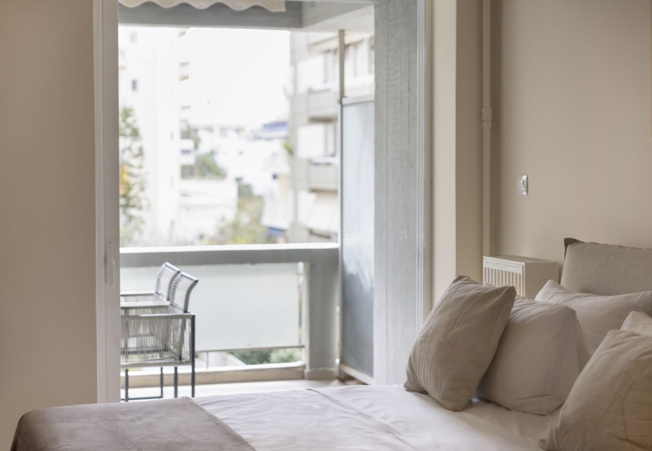 Studio in Palaio Faliro - Renovated Studio with Sea View in Palaio Faliro