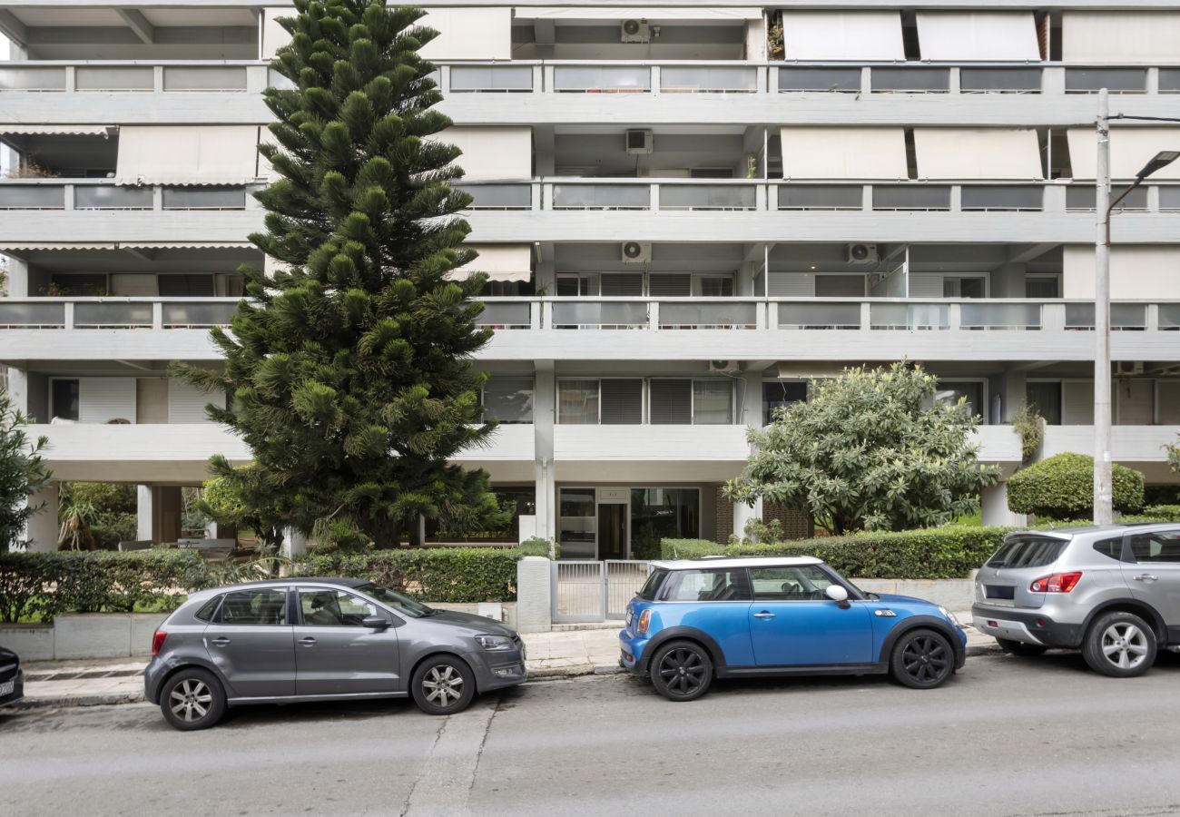 Studio in Palaio Faliro - Renovated Studio with Sea View in Palaio Faliro