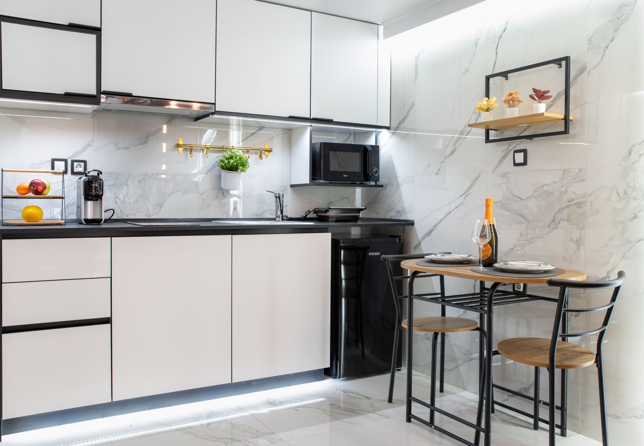 Apartment in Athens - Charming 1BDR Apartment in Koukaki