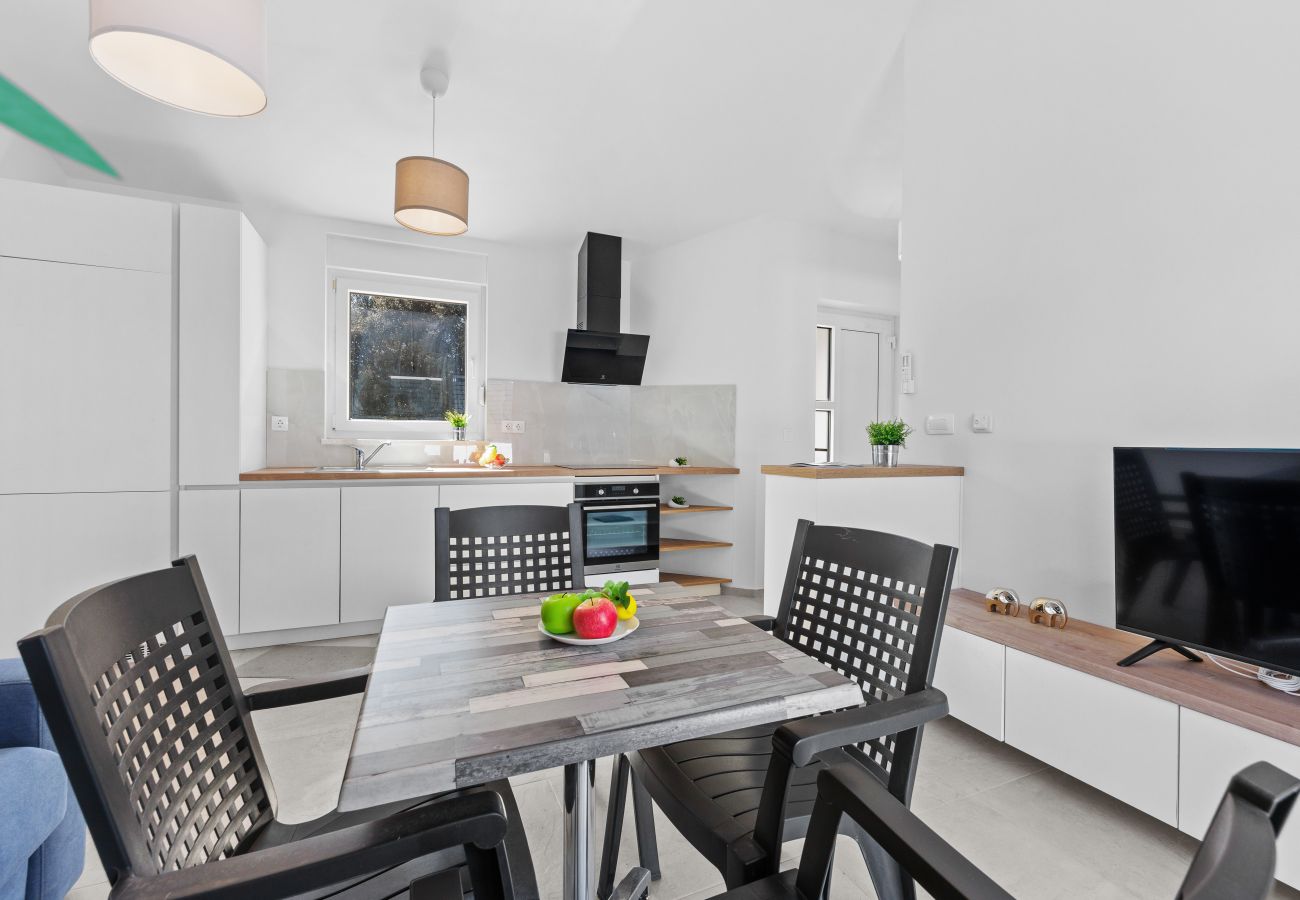 Apartment in Peroj - Barbariga Family Beach Paradise 1