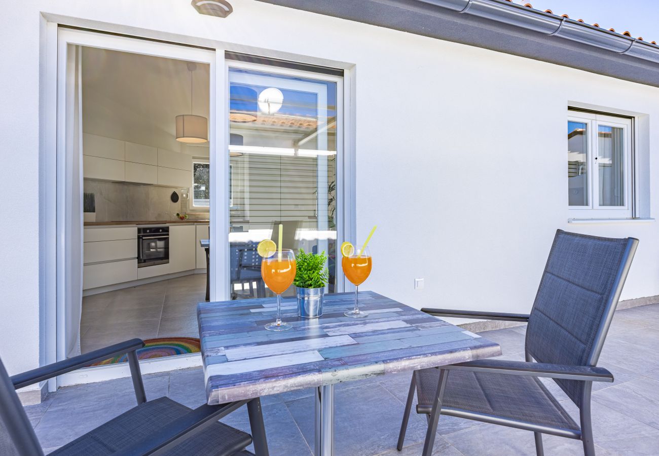 Apartment in Peroj - Barbariga Summer Beach Paradise 2