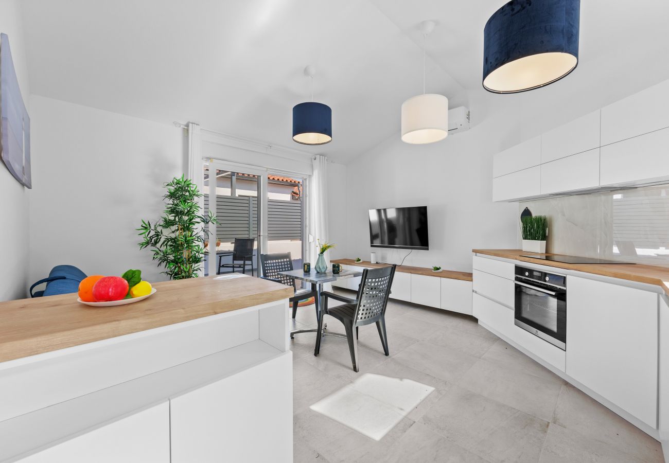 Apartment in Peroj - Barbariga Summer Beach Paradise 2