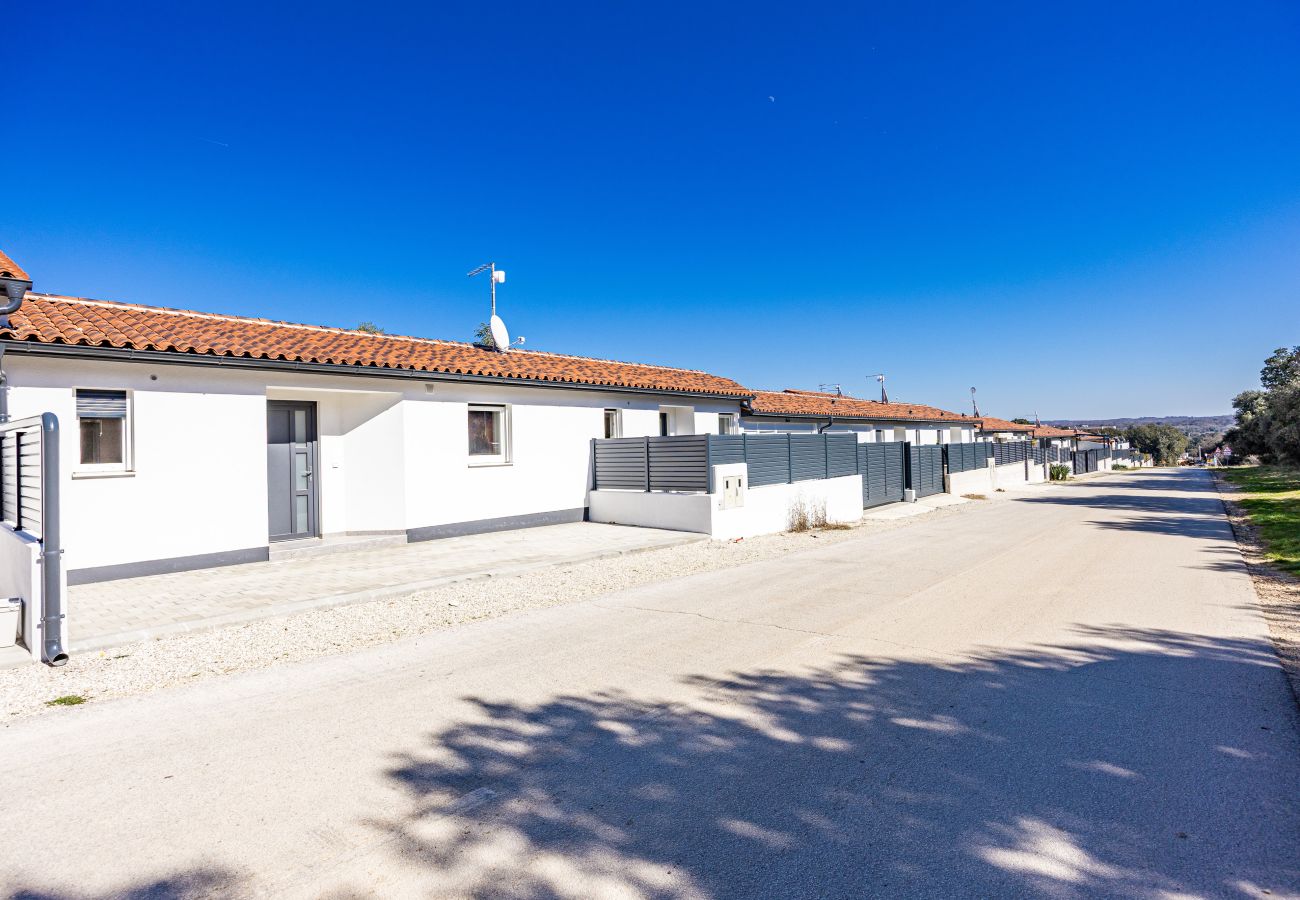 Apartment in Peroj - Barbariga Summer Beach Paradise 2