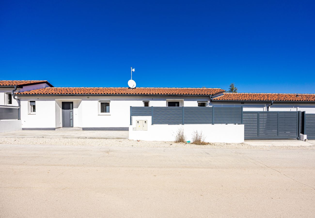 Apartment in Peroj - Barbariga Summer Beach Paradise 2