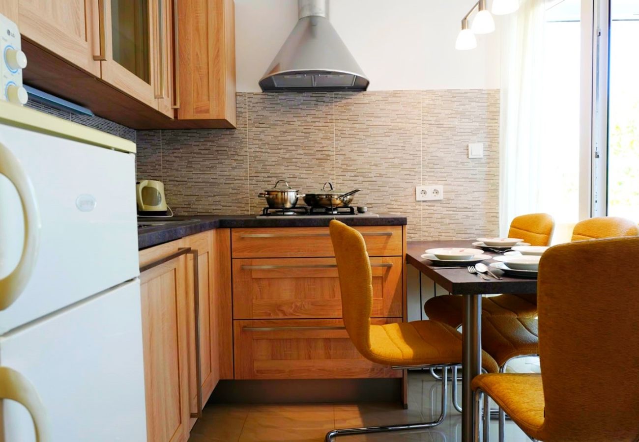 Apartment in Kampor - Family Friendly Apartment Mare  Close to the Sea