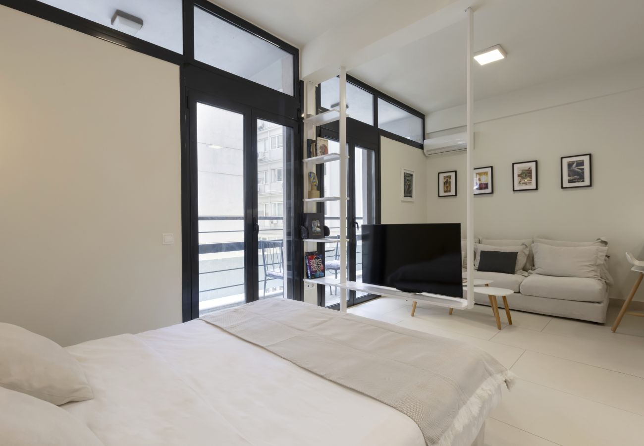 Studio in Athens - Sci-Fi Themed Studio in Koukaki