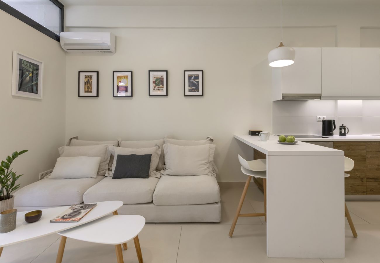 Studio in Athens - Sci-Fi Themed Studio in Koukaki