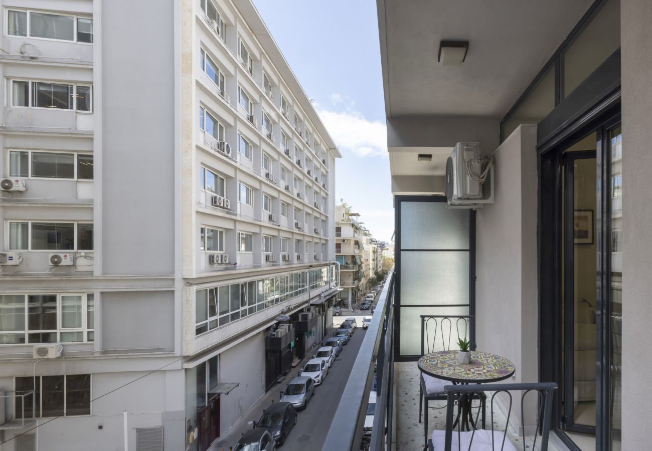 Studio in Athens - Sci-Fi Themed Studio in Koukaki