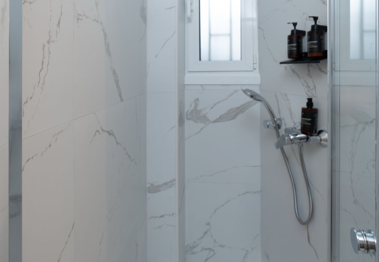 Apartment in Athens - Modern 2BDR Loft in Koukaki