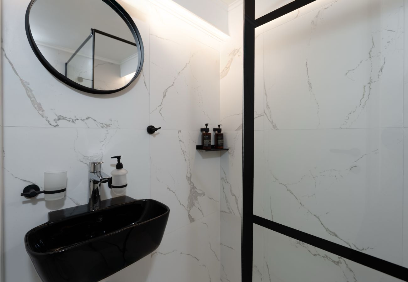 Apartment in Athens - Modern 2BDR Loft in Koukaki