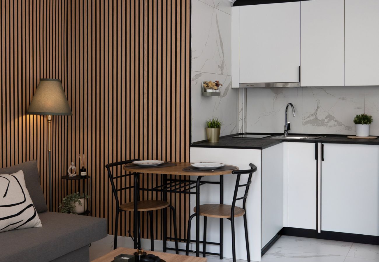 Apartment in Athens - Stylish Koukaki Ground Escape