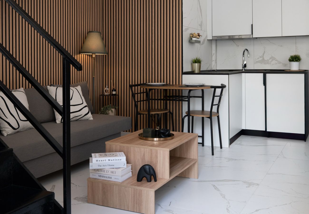 Apartment in Athens - Stylish Koukaki Ground Escape