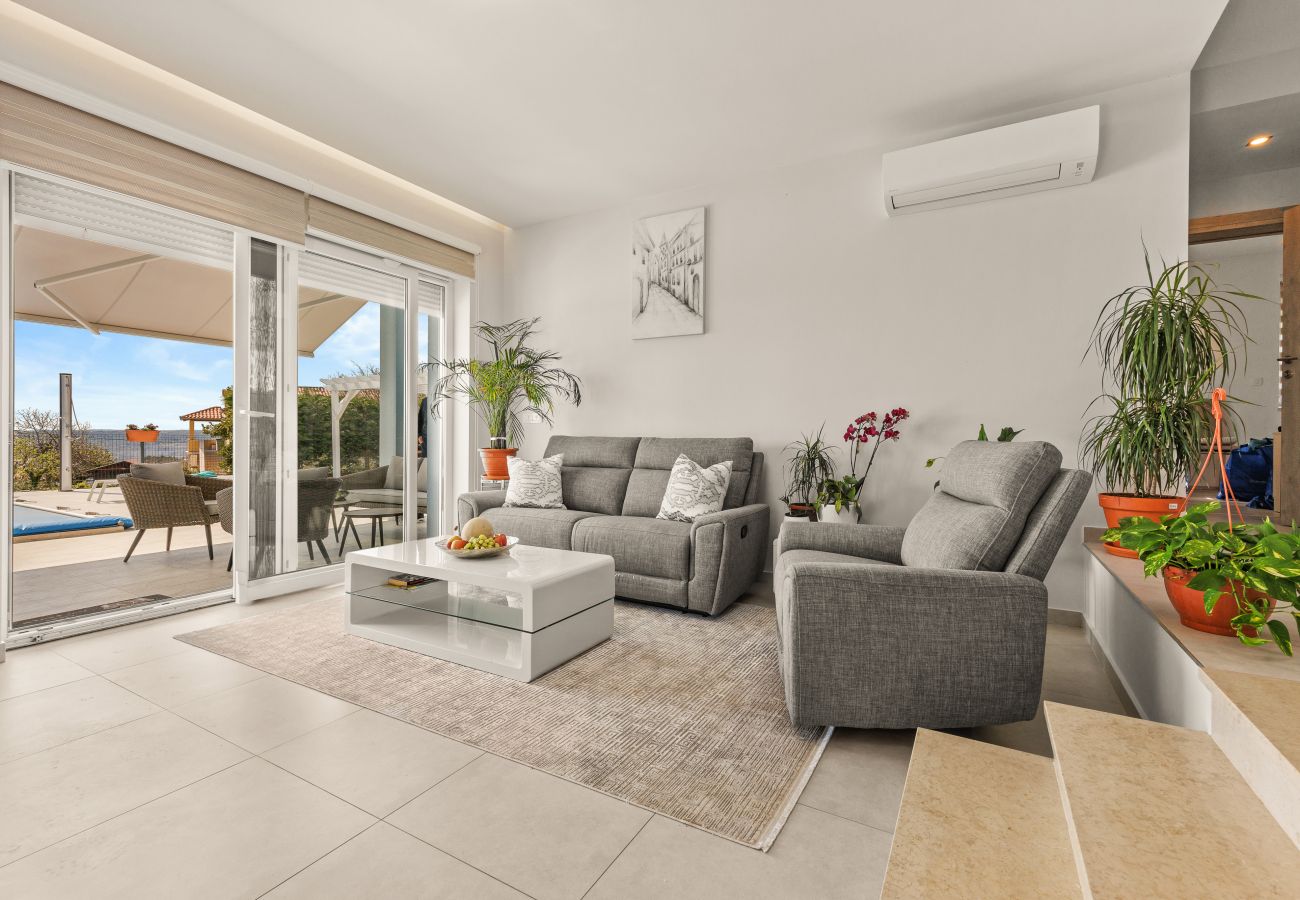 Villa in Diminići - Modern Villa Novek with Pool and Sea View