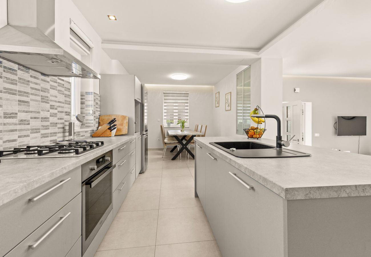 Villa in Diminići - Modern Villa Novek with Pool and Sea View