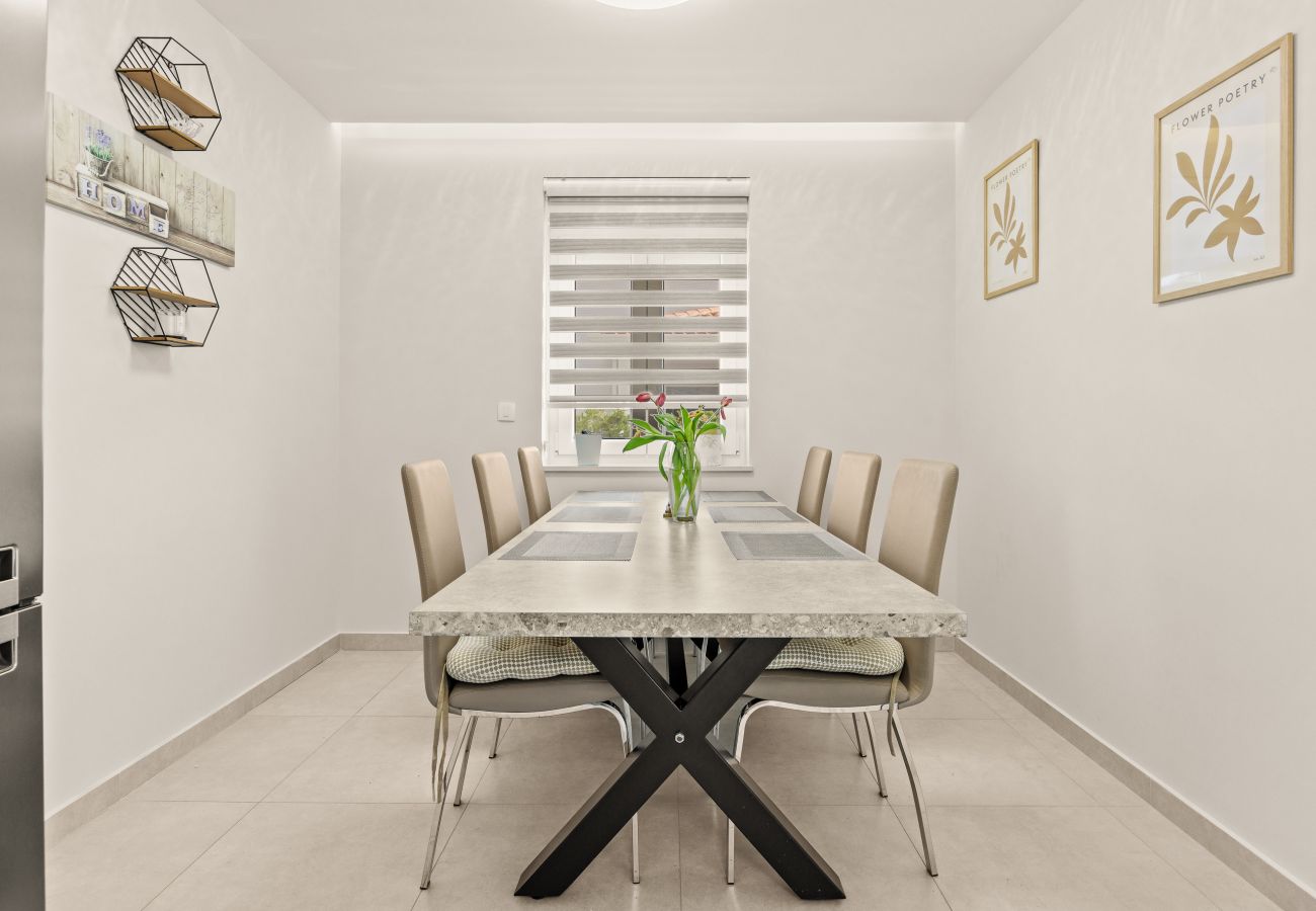 Villa in Diminići - Modern Villa Novek with Pool and Sea View