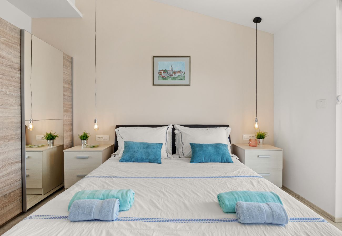 Villa in Diminići - Modern Villa Novek with Pool and Sea View