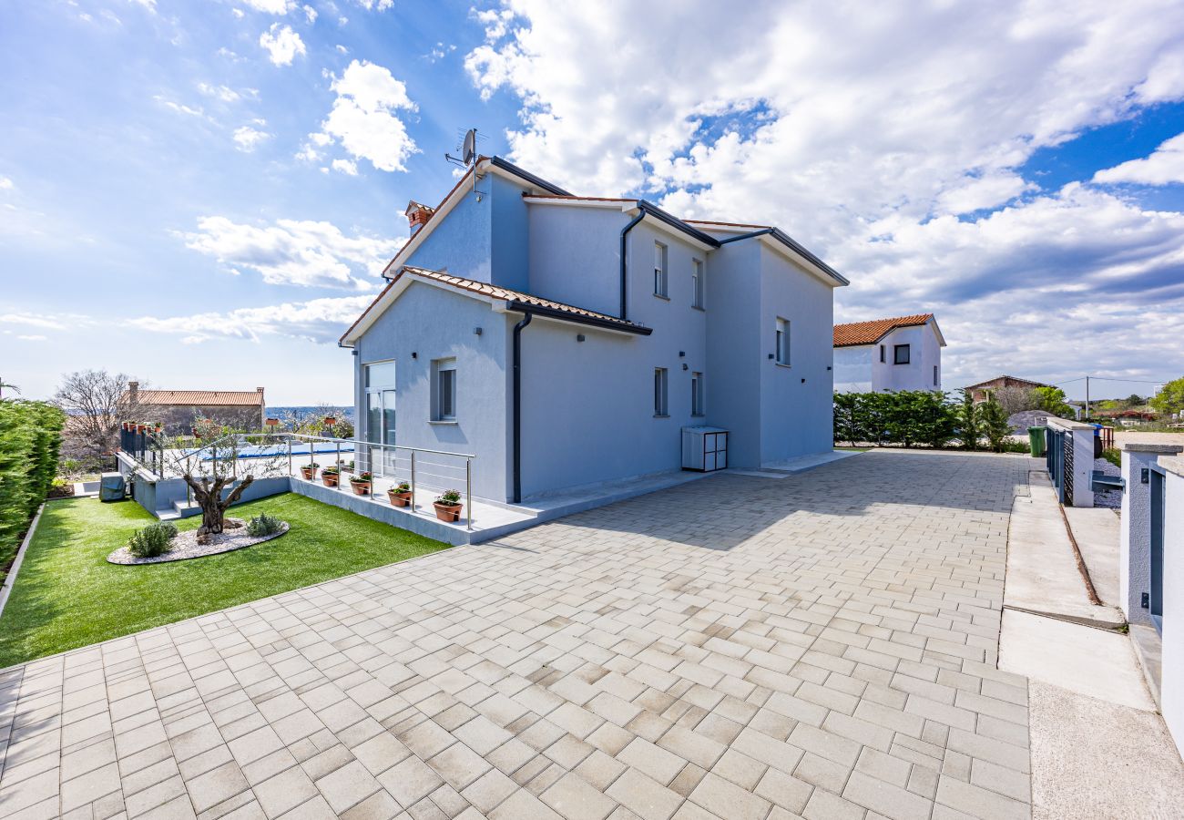 Villa in Diminići - Modern Villa Novek with Pool and Sea View