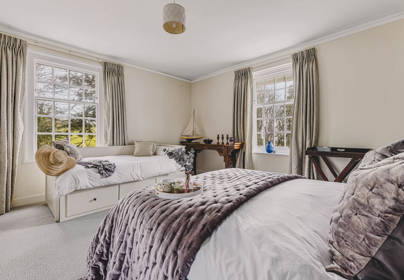 House in Dartmouth - Little Redlap - Gracious family home near Dartmouth