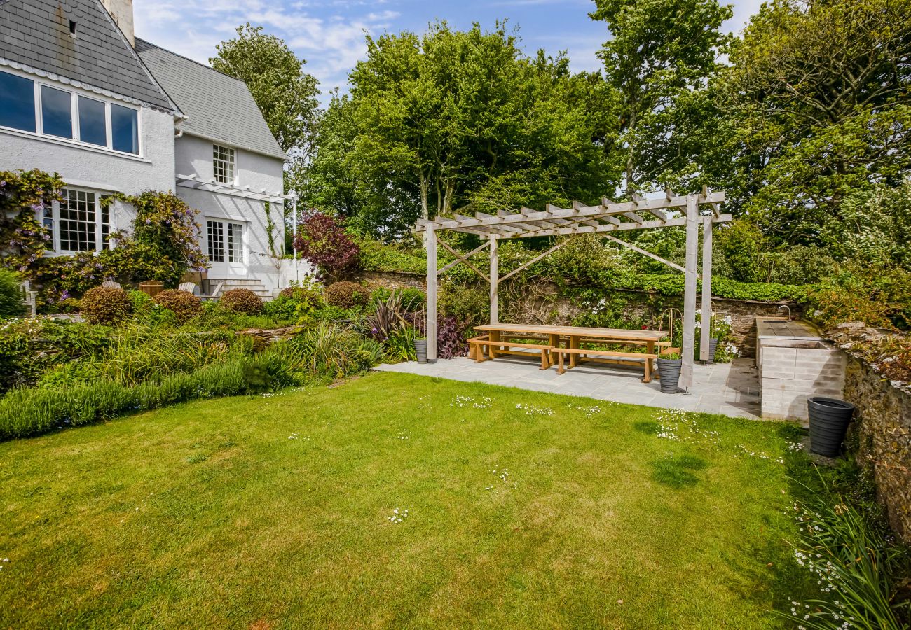 House in Dartmouth - Little Redlap - Gracious family home near Dartmouth