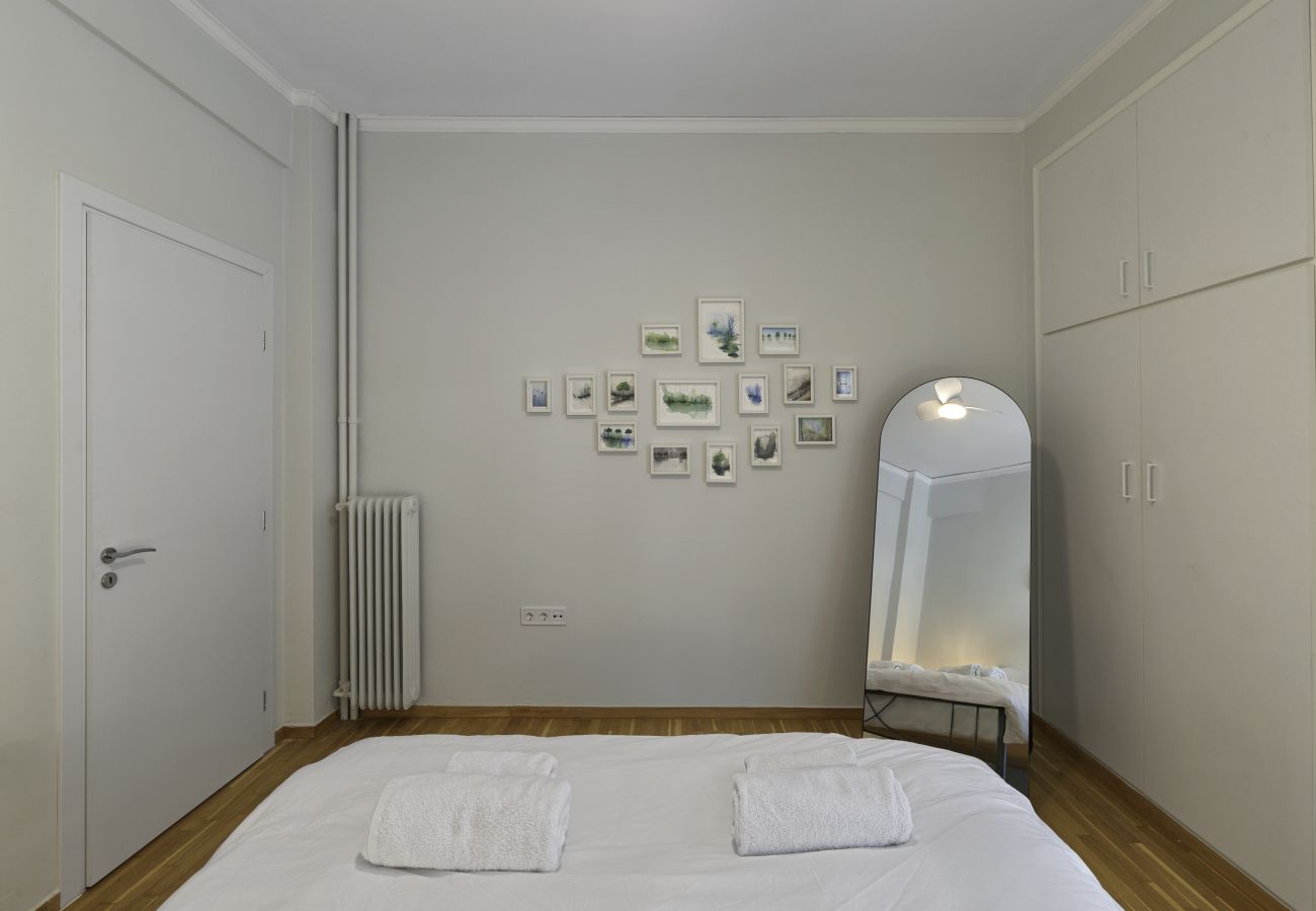 Apartment in Athens - Modern 1BDR Apartment with Balcony