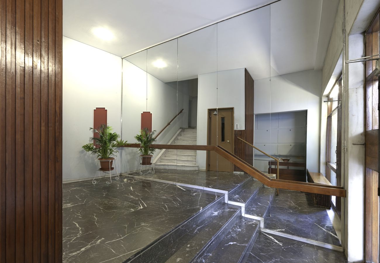 Apartment in Athens - Modern 1BDR Apartment with Balcony