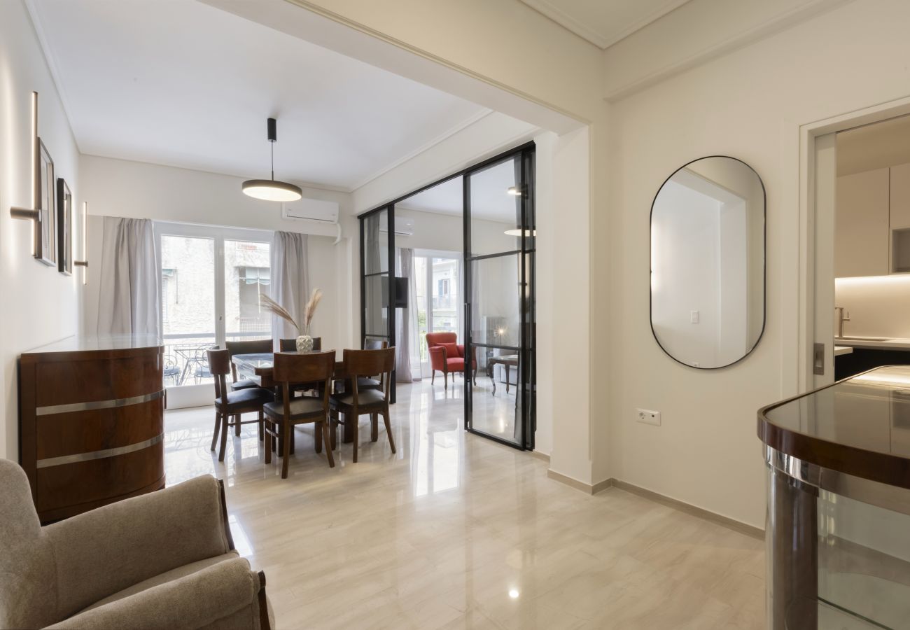 Apartment in Athens - Classic Elegance in Ilisia