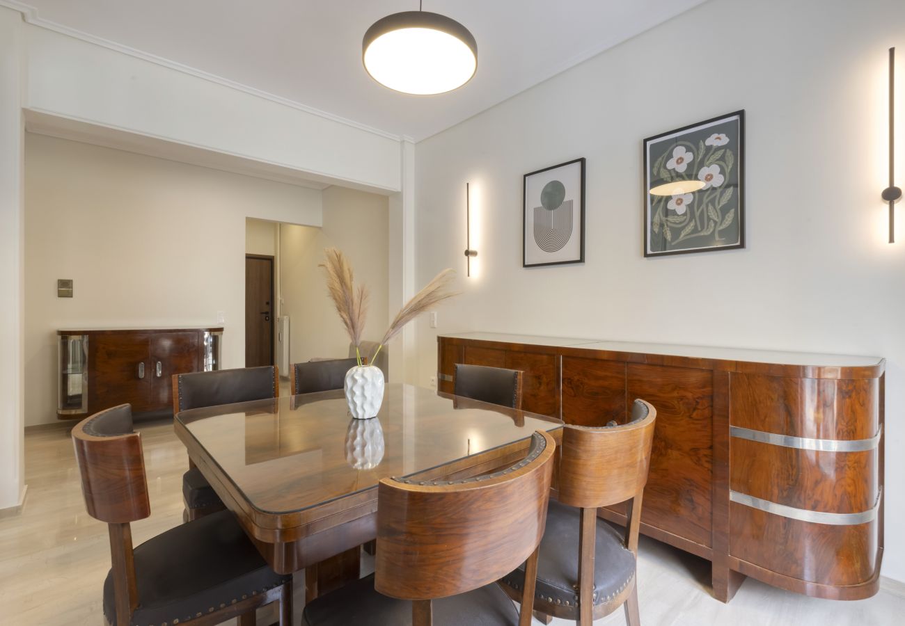 Apartment in Athens - Classic Elegance in Ilisia