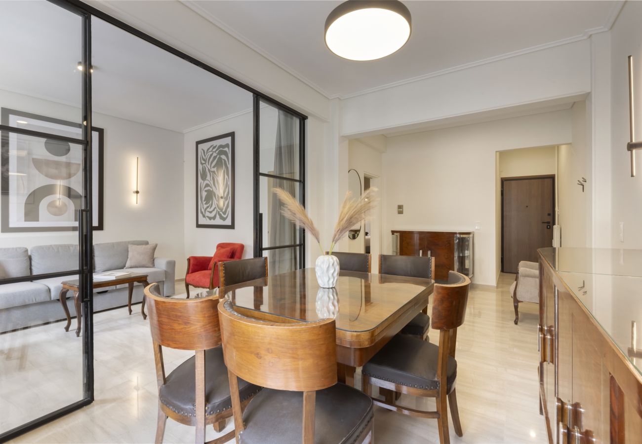 Apartment in Athens - Classic Elegance in Ilisia
