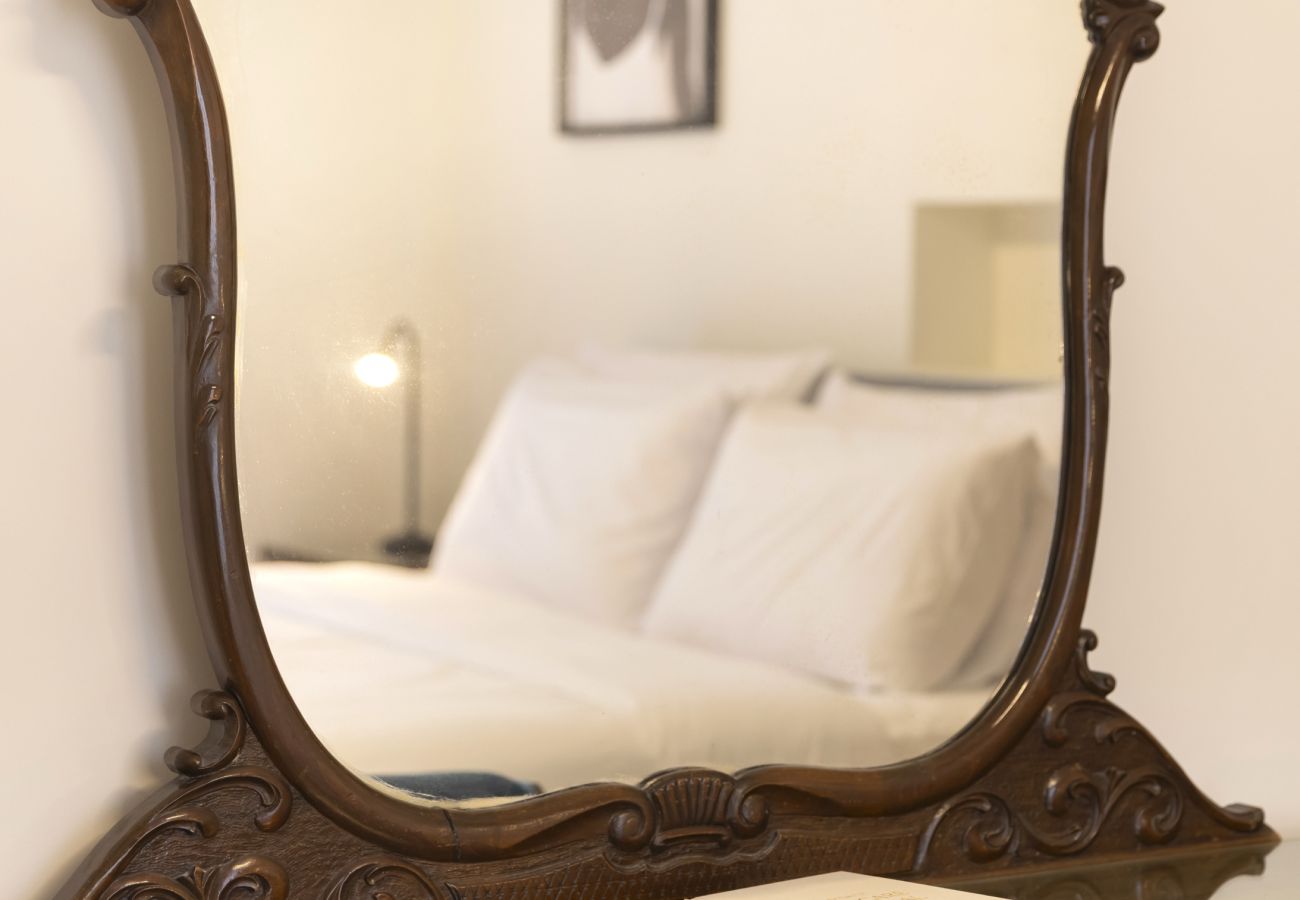 Apartment in Athens - Classic Elegance in Ilisia