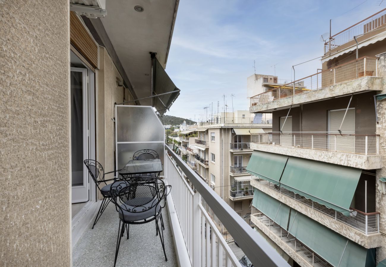 Apartment in Athens - Classic Elegance in Ilisia