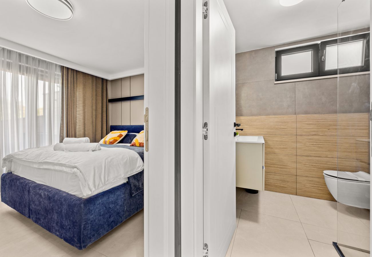 Apartment in Zadar - The Bayfront - Luxury Pool Residence