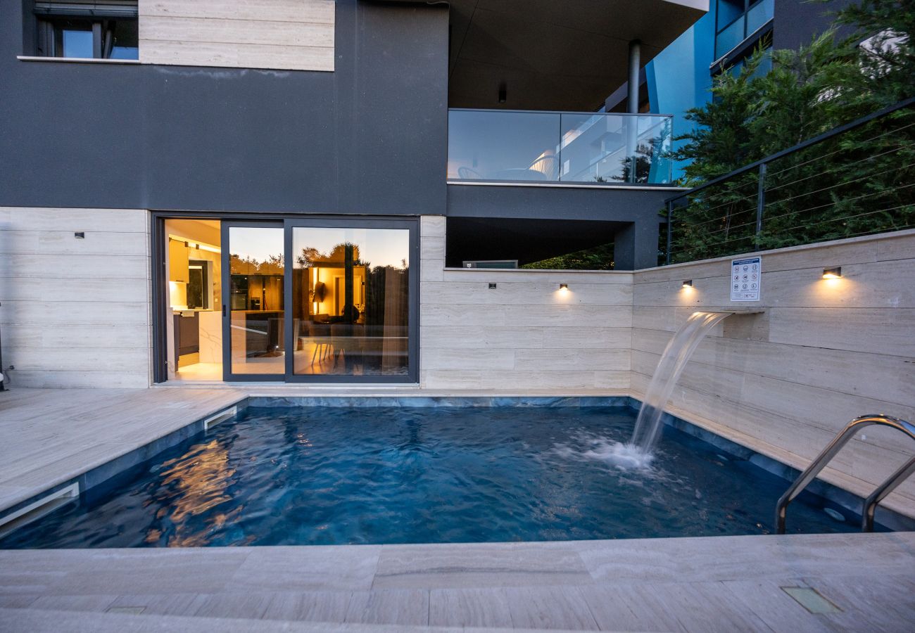 Apartment in Zadar - The Bayfront - Luxury Pool Residence