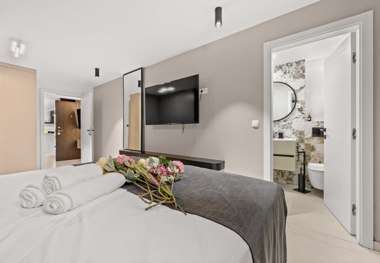 Apartment in Zadar - The Bayfront - Luxury Pool Residence