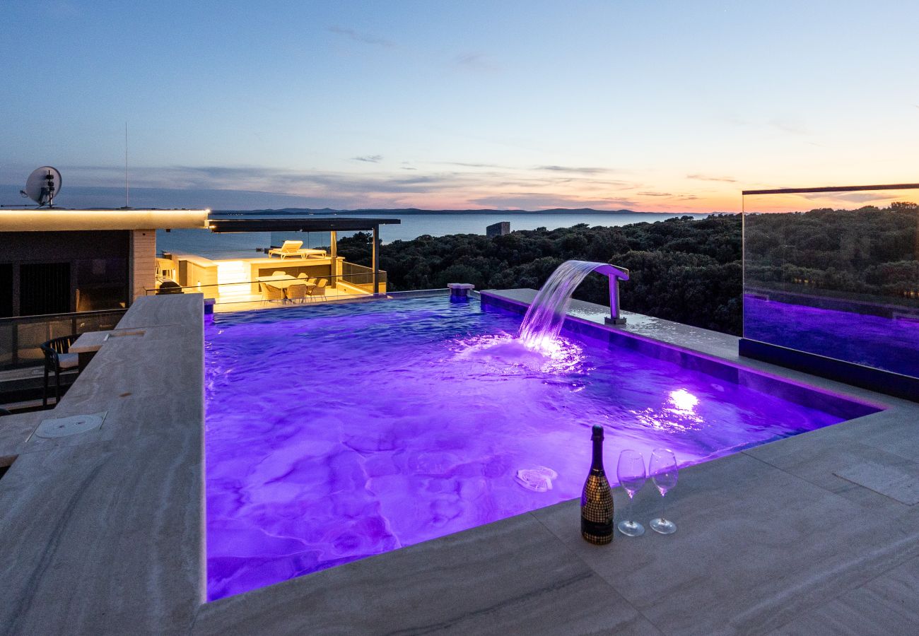 Apartment in Zadar - The Skyview Penthouse with Infinity Pool
