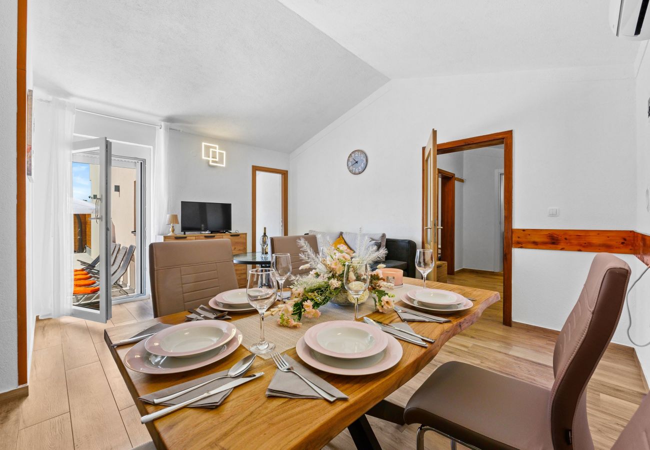 House in Pula - Holiday Home Mario with Private Pool