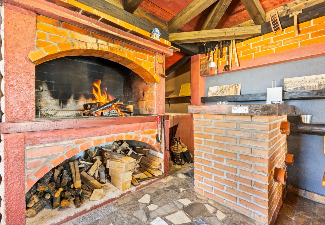 House in Pula - Holiday Home Mario with Private Pool