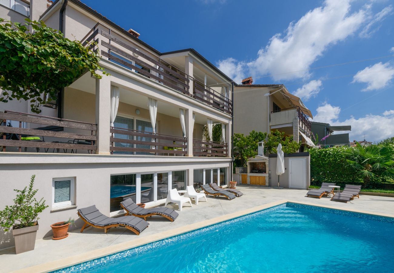 Apartment in Pula - Poolside City Apartment Jana - Monte Magno Pula