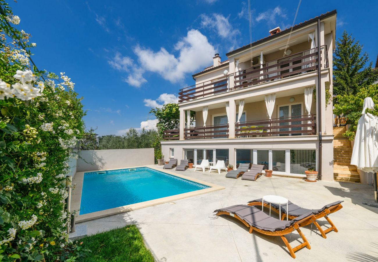 Apartment in Pula - Poolside City Apartment Jana - Monte Magno Pula